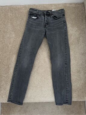 Levi's Straight Leg Jeans in Washed Black